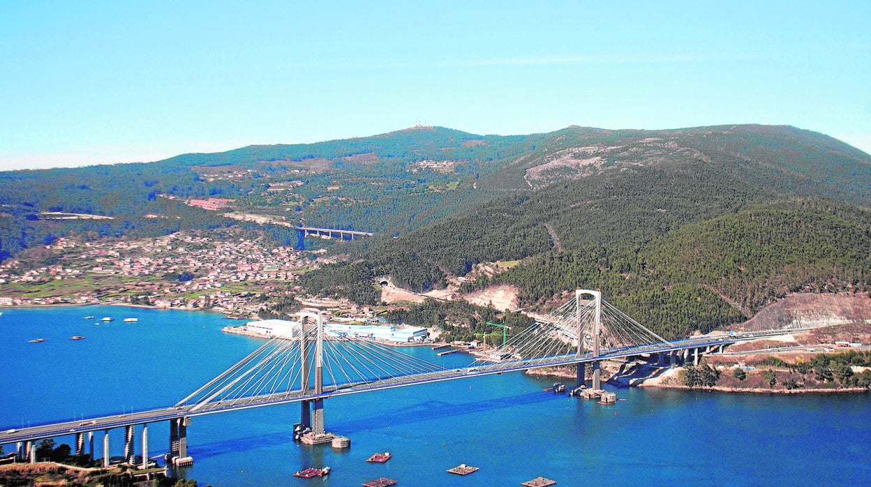 El puente de Rande, en Vigo, el «más morderno» de los del libro