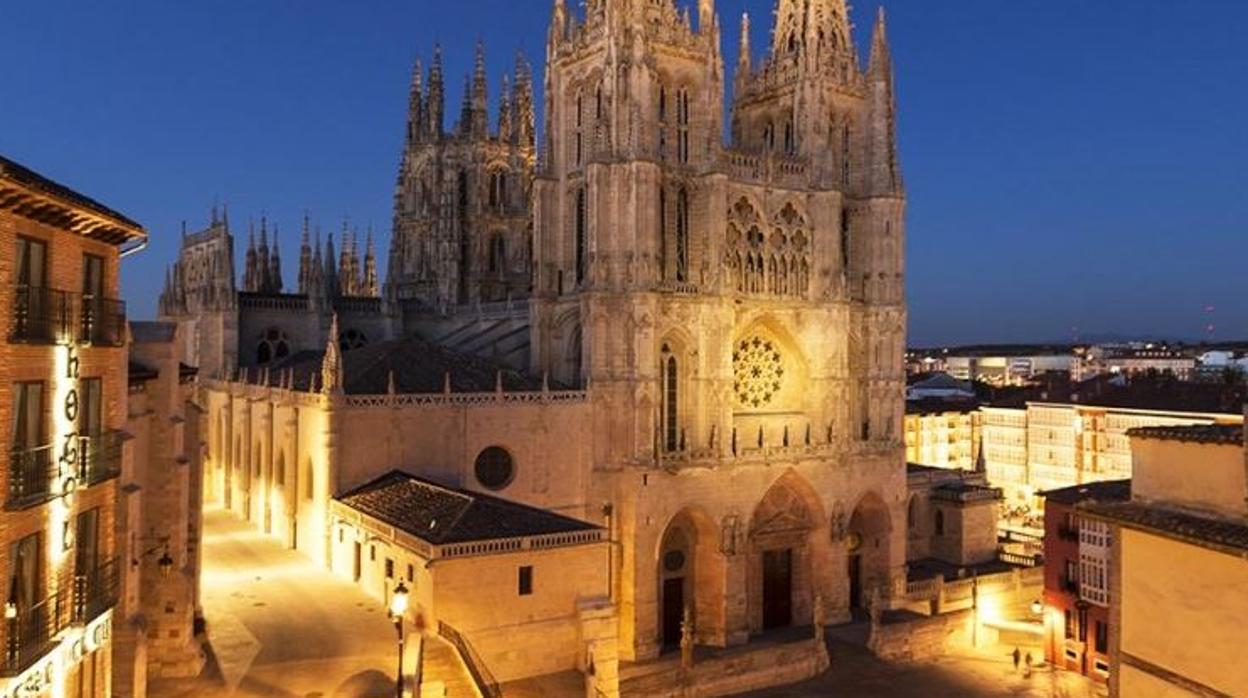 Burgos traza una ruta de ocho miradores especiales para apreciar su catedral