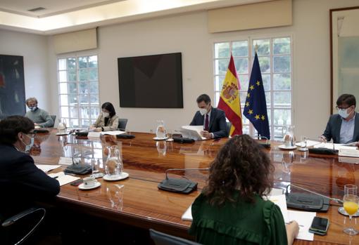 Pedro Sánchez ha presidido este mismo jueves la reunión del Comité de Seguimiento del Coronavirus