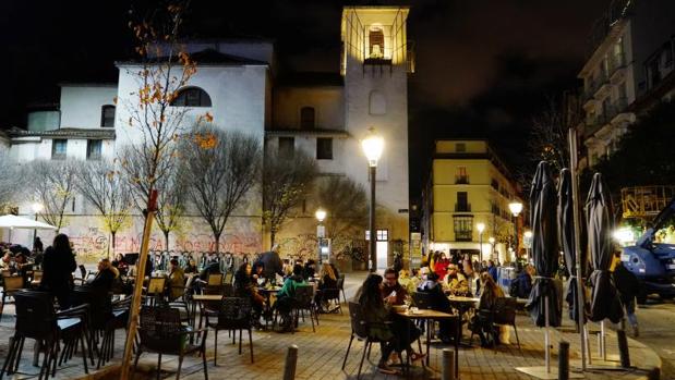 Reuniones familiares de solo seis personas en Navidad para evitar una tercera ola