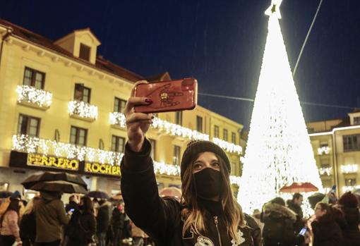 El «dulce» encendido de las luces de Navidad en Astorga