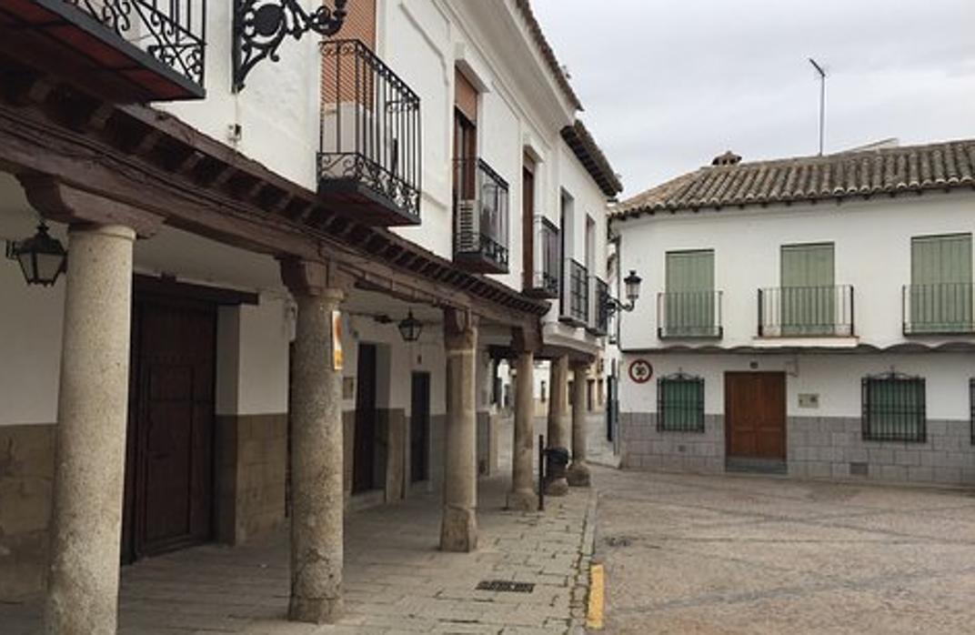 Imagen de la plaza Mayor de Orgaz