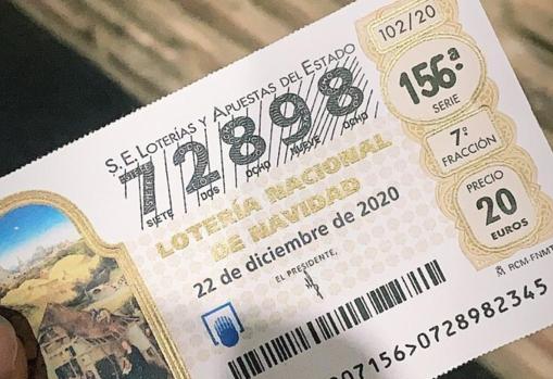 Uno de los 900 décimos premiado con 2.100 euros vendidos en Toro (Zamora)