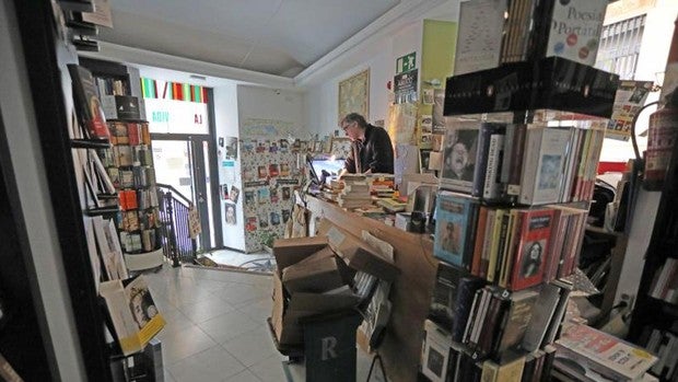 Madrid comprará en librerías pequeñas los fondos para su red de bibliotecas