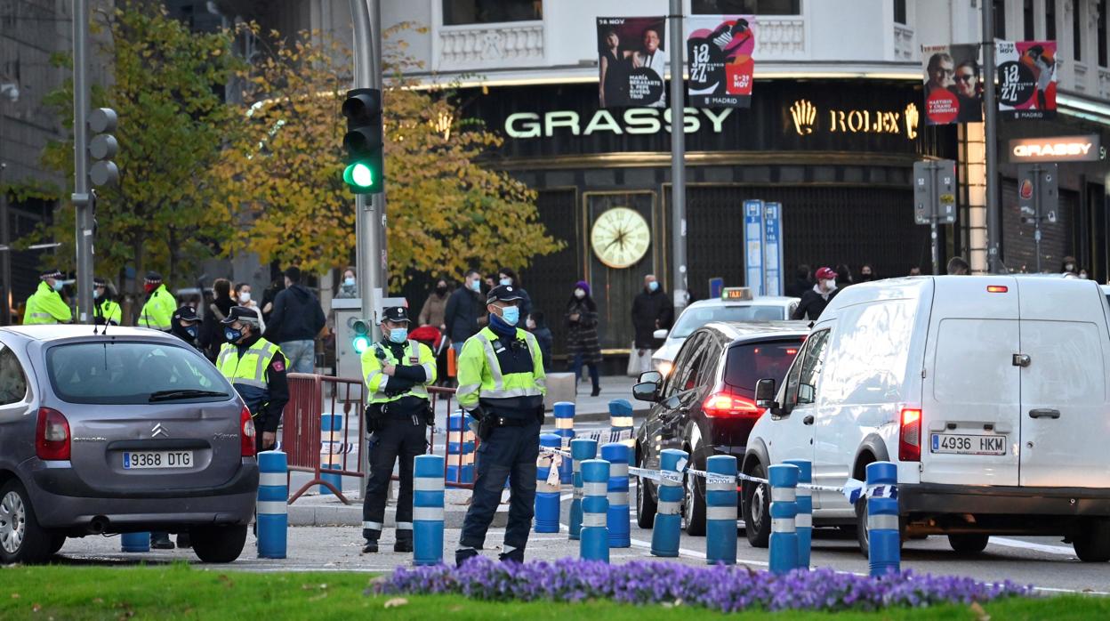 Varios policías municipales controlan el centro de Madrid