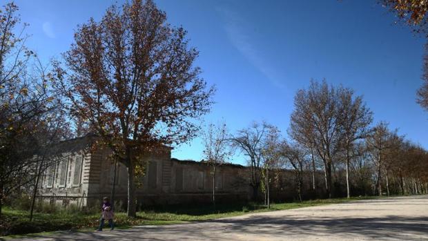 Aranjuez pedirá al Gobierno que rehabilite sus cuarteles de Reales Guardias Españolas y Walonas