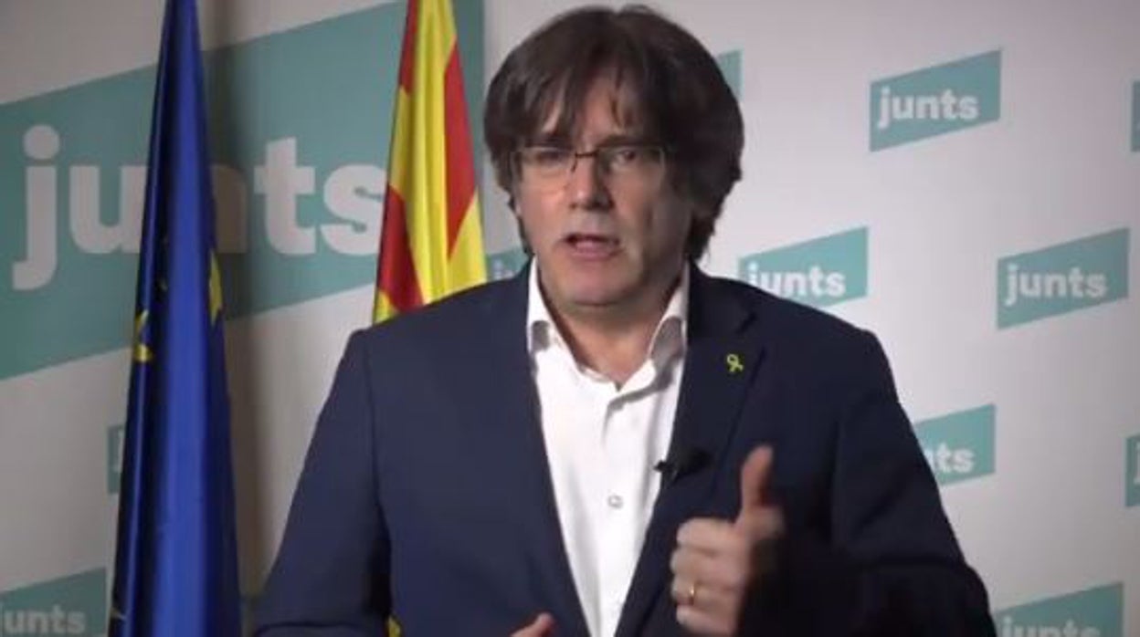 Carles Puigdemont, expresidente de la Generalitat de Cataluña y eurodiputado, en una imagen del vídeo enviado este miércoles