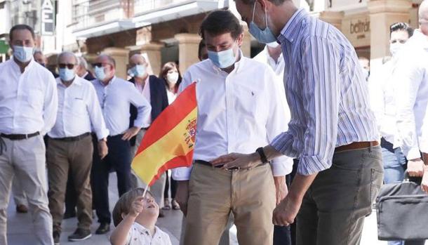 Mañueco suscribe las palabras «de unidad y esperanza» en el país defendidas por Felipe VI