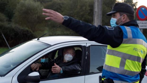 Restricciones Navidad Galicia: la Policía Autonómica tramitó 35 sanciones en 128 inspecciones