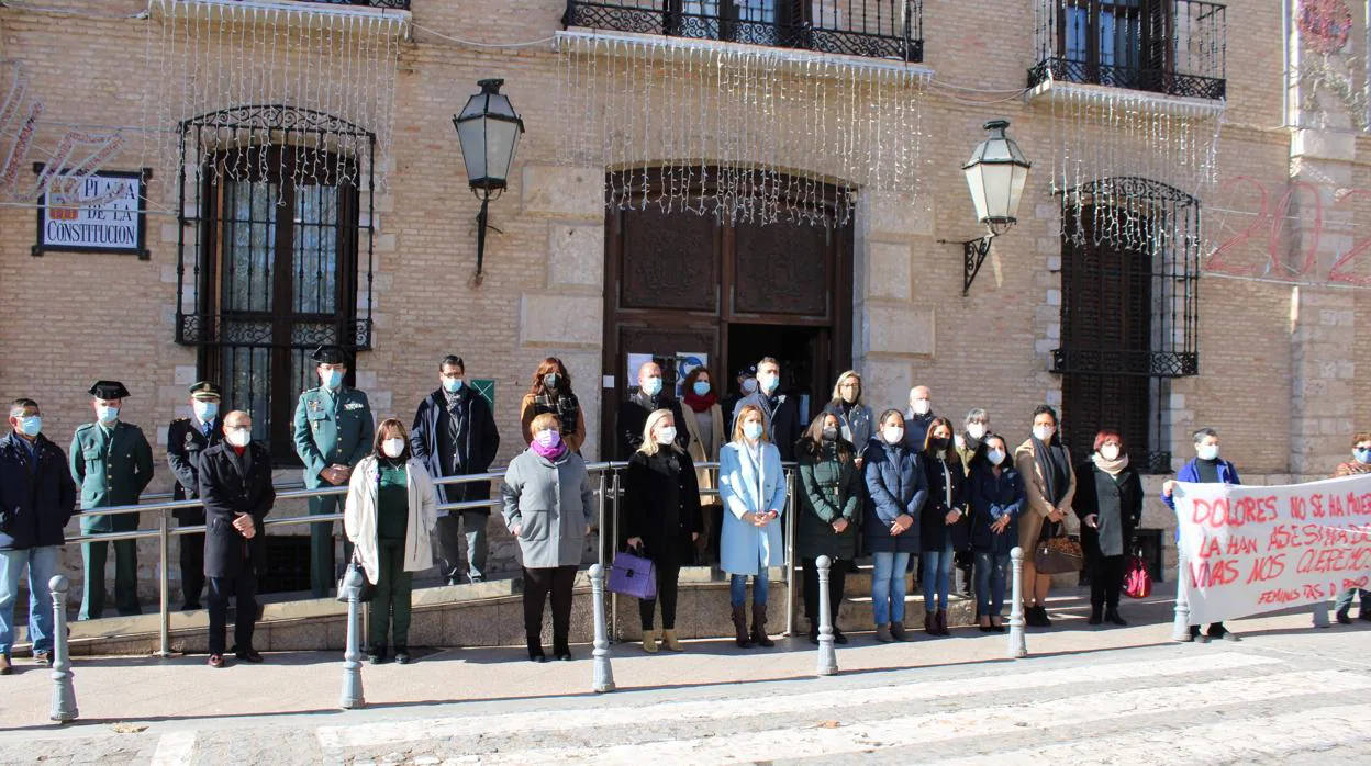 Minuto de silencio del lunes por el asesinato de la mujer en Villarrubia de los Ojos (Ciudad Real)