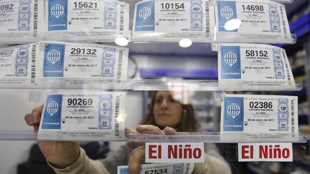 5.587: el tercer premio de la Lotería del Niño 2021 deja 25.000 euros al décimo en las cuatro provincias de Galicia