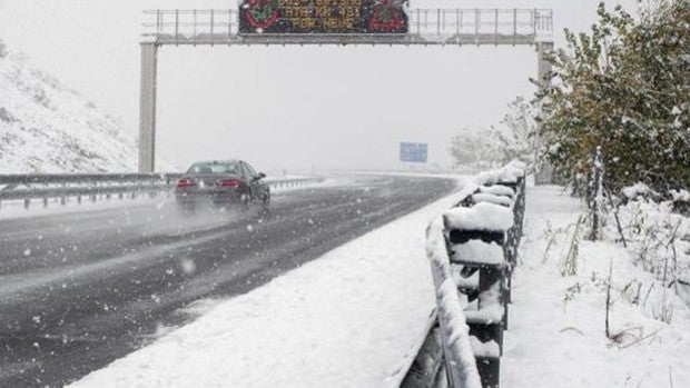 Estado de las carreteras en Madrid por la nieve y el hielo
