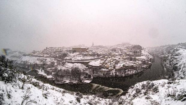 Toledo vive una «situación histórica» por la borrasca Filomena y pide ayuda a la UME