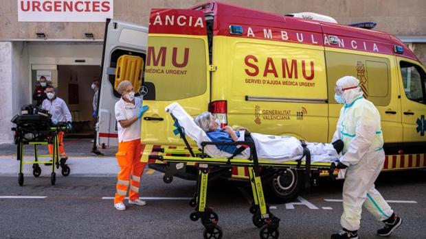 Confinamiento en Valencia: Sanidad reconoce la elevada presión asistencial por el coronavirus y habilita camas