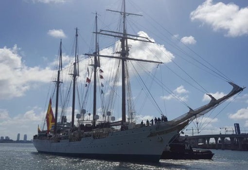 El buque escuela de la Armada Juan Sebastián Elcano