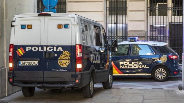 Detienen a un ladrón violento después de tres robos y un abuso sexual en la calle en Alicante