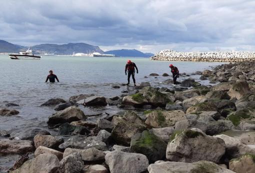 Localizan una pierna y más restos humanos en una playa de Guecho, en Vizcaya