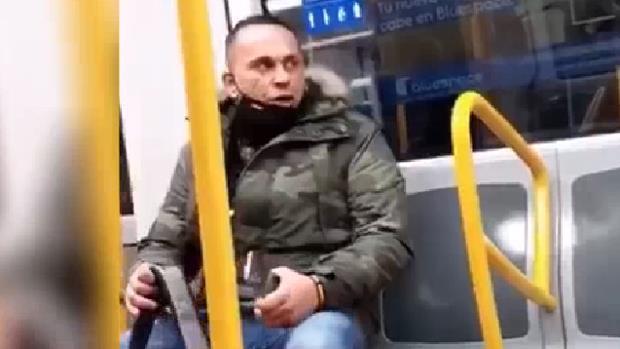 Se entrega en comisaría el hombre que profirió insultos racistas a una pasajera en el metro de Madrid