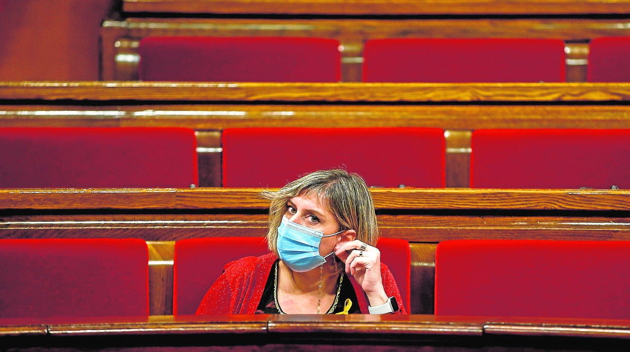 Alba Vergés, consejera de Salud de la Generalitat, en el Parlamento de Cataluña