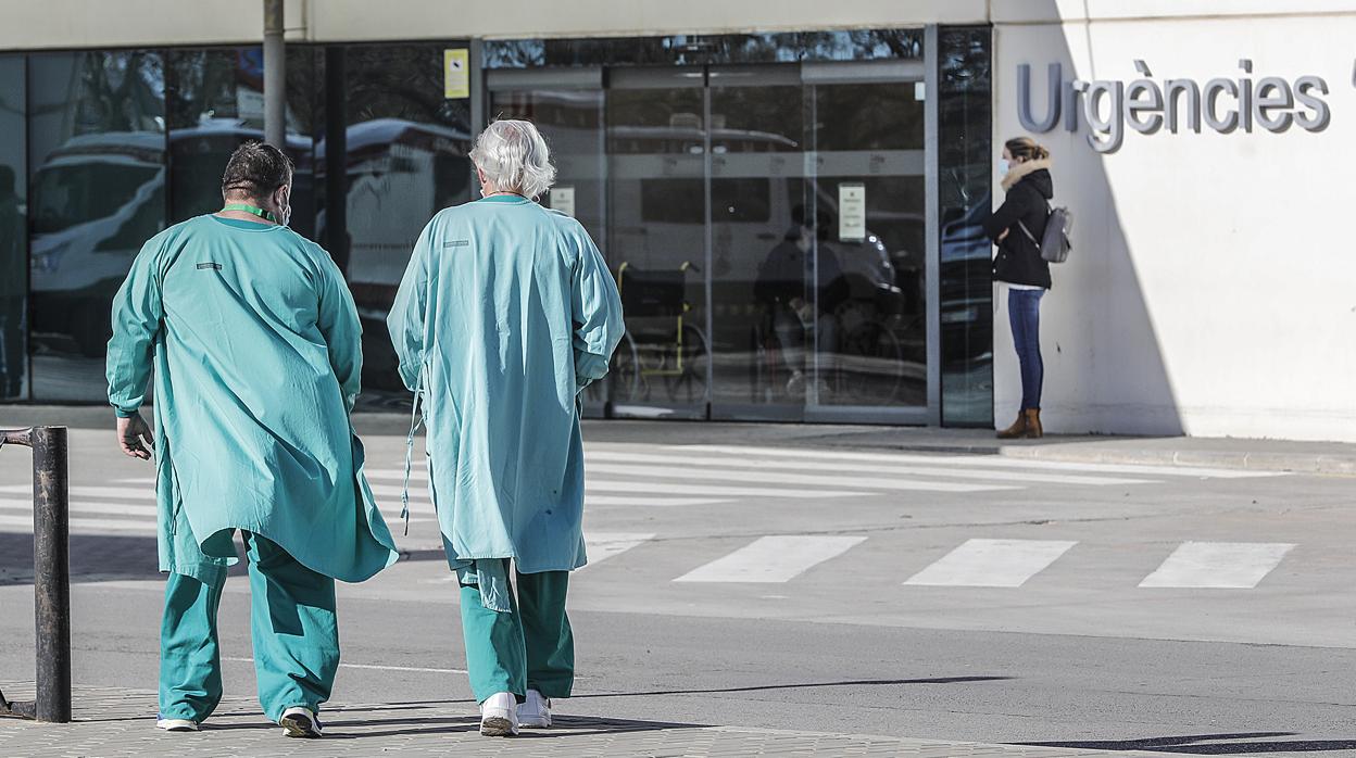 Imagen de los accesos a Urgencias del Hospital La Fe de Valencia