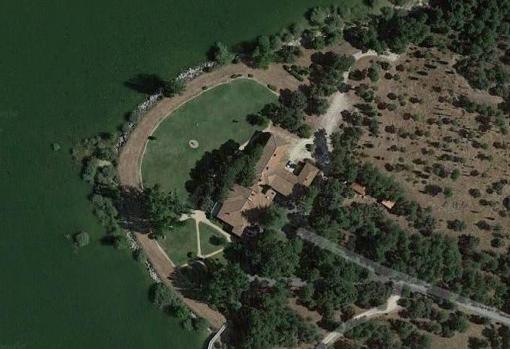 La Residencia Santillana, del Canal de Isabel II, en una imagen aérea