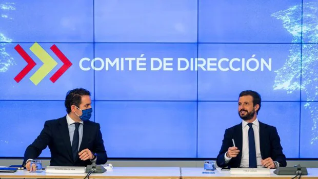 Los barones del PP ganan fuerza con su gestión y adelantan al PSOE en las regiones