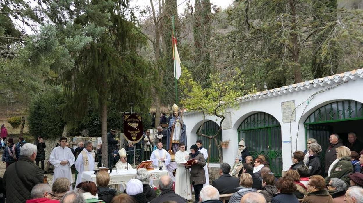 En la imagen de archivo, conquenses celebrando la festividad de San Julián, patrón de la ciudad