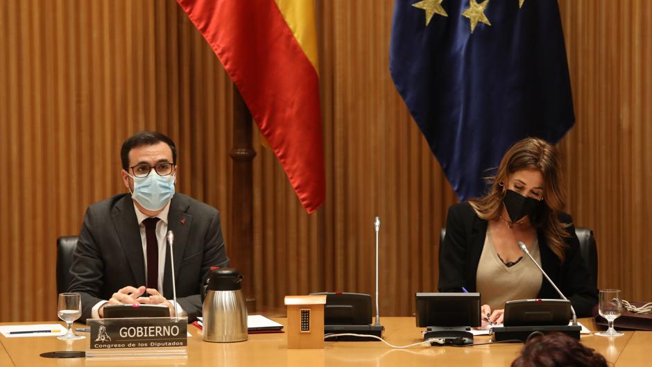 «Gracias, señora presidente»: El rifirrafe lingüístico entre Vox y PSOE terciado por el PP