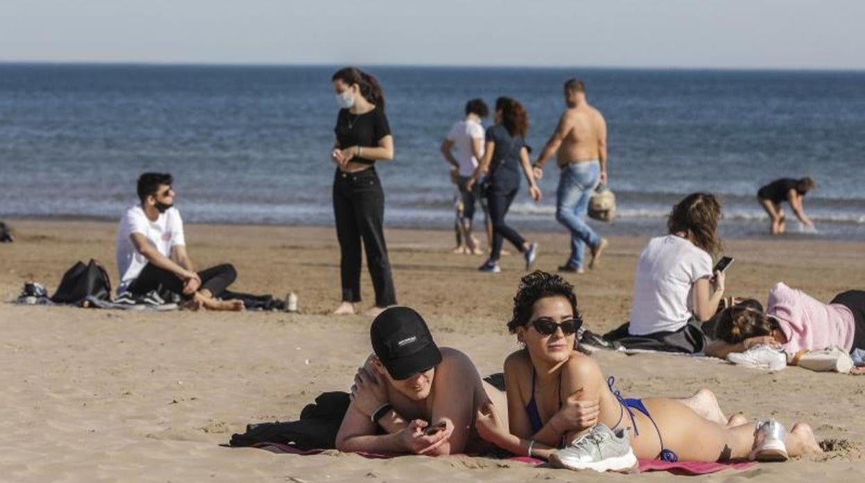 Aspecto de una playa de Valencia, este viernes