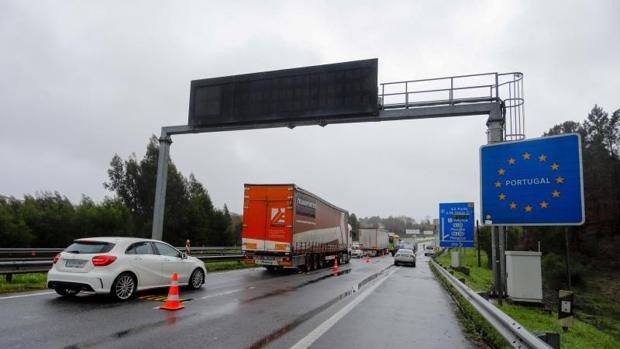 El Covid distancia otra vez a Galicia y Portugal