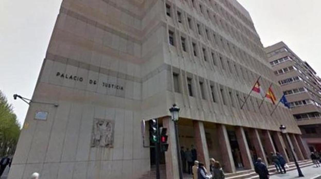 Fachada principal de la Audiencia Provincial de Albacete