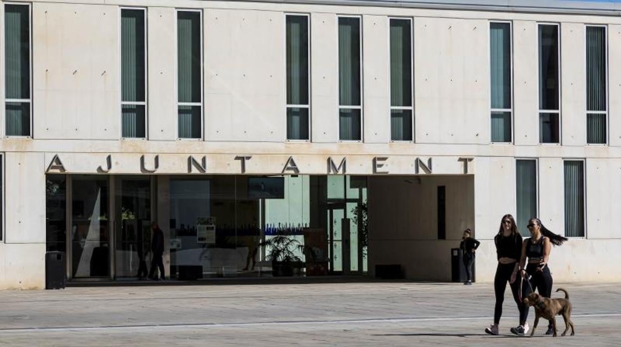 Fachada del Ayuntamiento de Benidorm