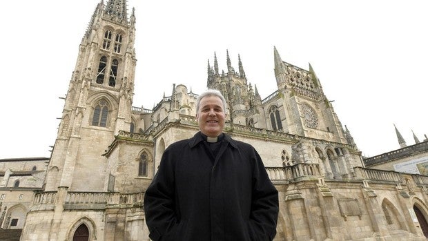 Mario Iceta: «La medida de 25 personas en una iglesia es irracional, pero Igea es inconvencible»