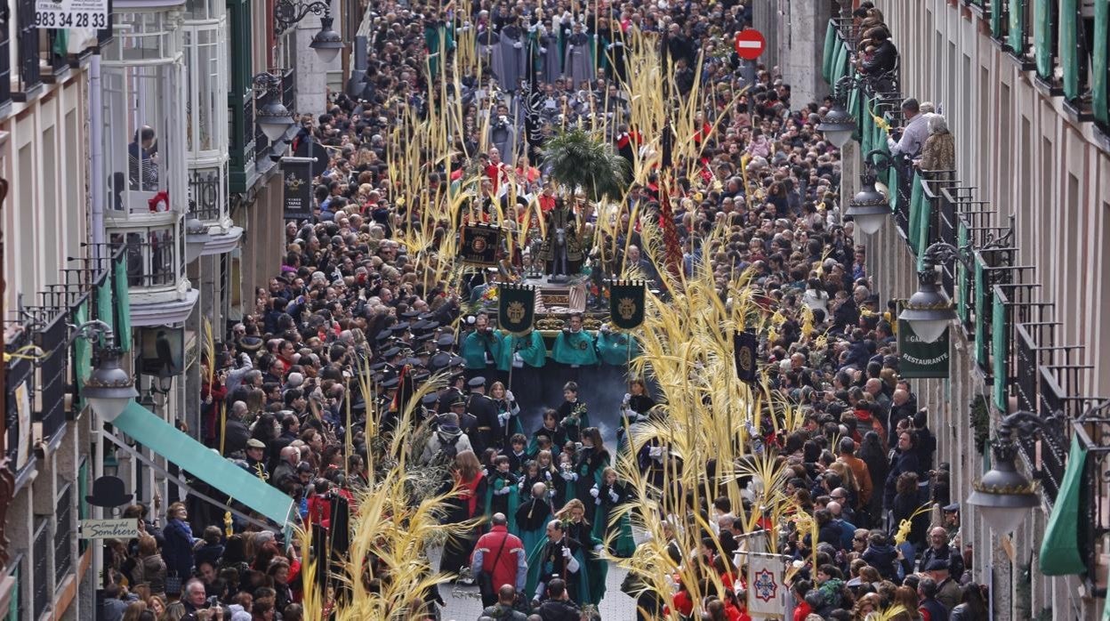 Porcesión del Domingo de Ramos de Valladolid en una imagen de archivo