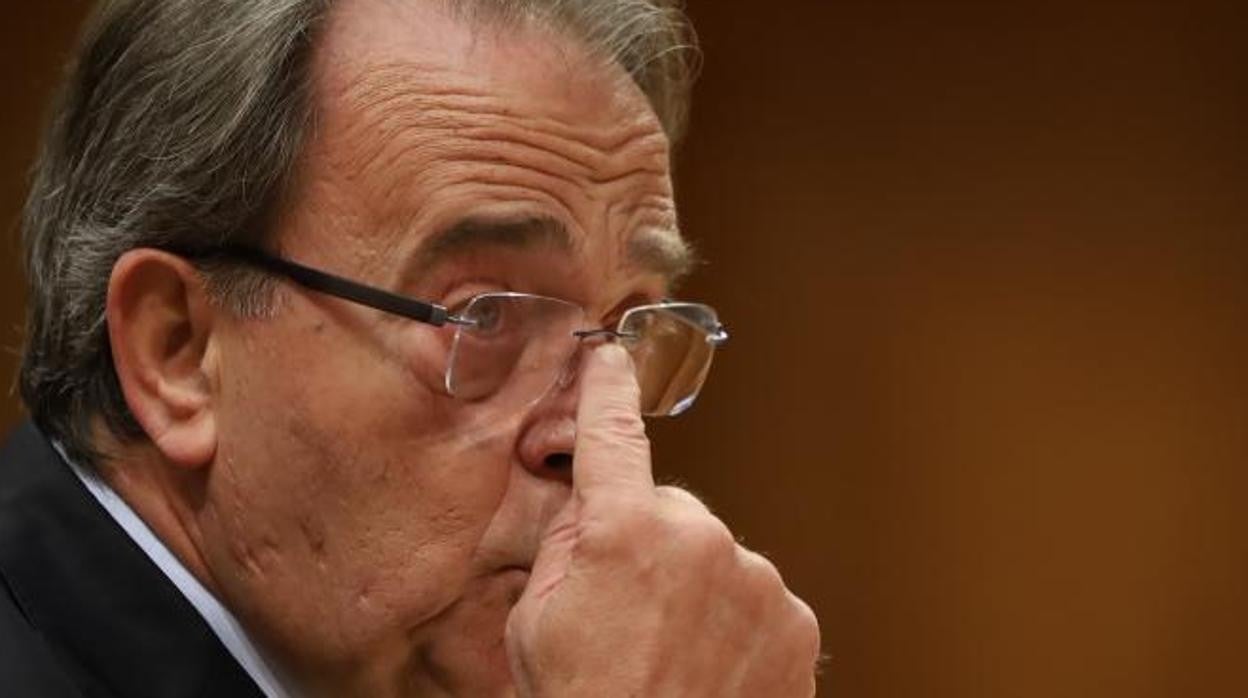 El socialista Carlos Pérez Anadón, consejero de Hacienda del Gobierno aragonés PSOE-Podemos-PAR-Chunta que preside Javier lambán