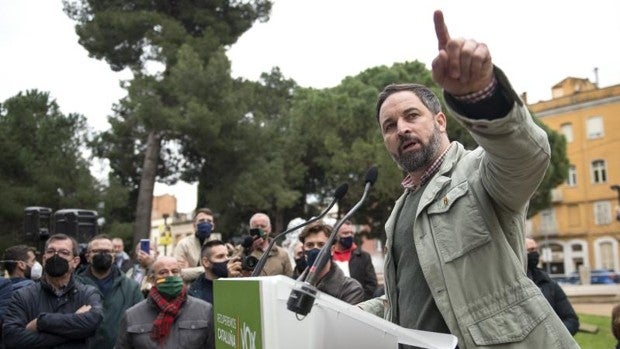 Abascal ajusta cuentas con Casado en Cataluña