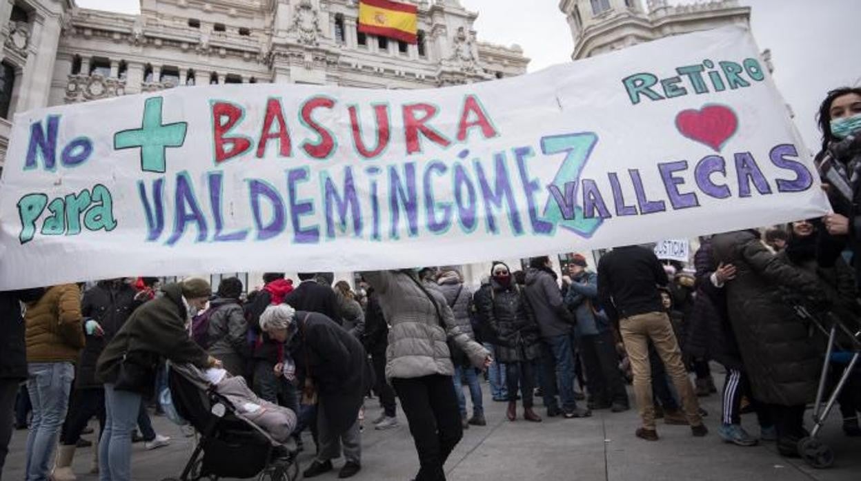 Protesta el pasado enero ante el Ayuntamiento para que no vayan más residuos a Valdemingómez