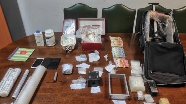 Denuncia un robo y acaba detenido por narcotráfico: tenía un alijo de droga en su casa