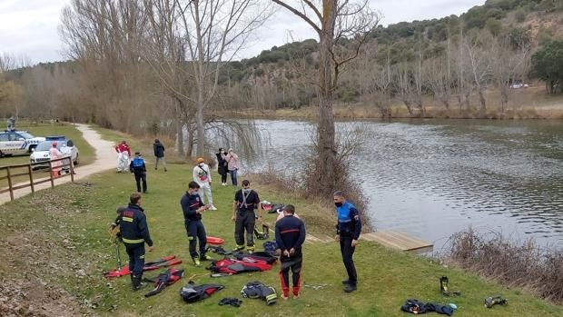 Buscan a un joven desaparecido tras lanzarse a nadar en el río Duero a su paso por Soria