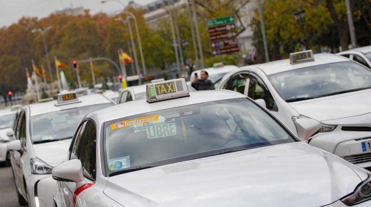 Una de las últimas protestas de los taxistas por el paseo de Recoletos