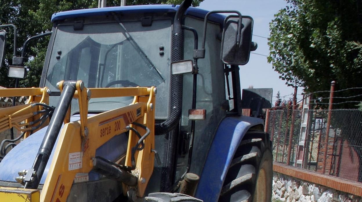 Fallece un agricultor en Valladolid tras sufrir un accidente y quedar atrapado en la sembradora