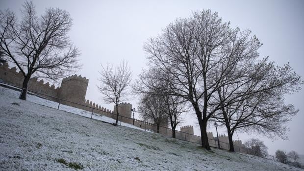 La borrasca «Karim» dejará nieve y fuertes rachas de viento en Ávila, Segovia, Soria y León