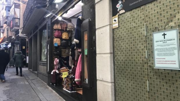 Tolón anuncia 125.000 euros para la rehabilitación de locales comerciales en el Casco