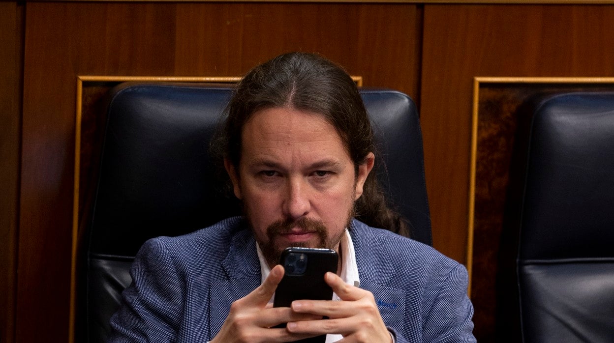 El vicepresidente segundo, Pablo Iglesias, en su escaño del Congreso en una imagen de archivo