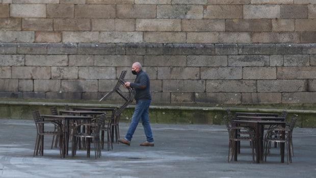 El mercado laboral gallego resiste la tercera ola y cierra febrero con 756 parados menos