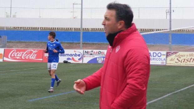 Josico: vuelta a empezar en el fútbol de barro