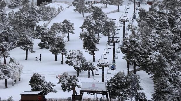 El Gobierno cerrará tres pistas de esquí de Navacerrada por el cambio climático y el turismo