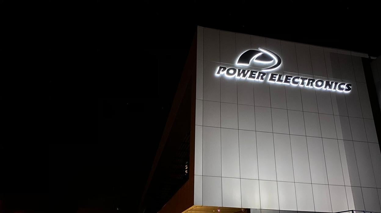 Imagen de la fachada de Power Electronics, empresa que transformará MolcaWorld