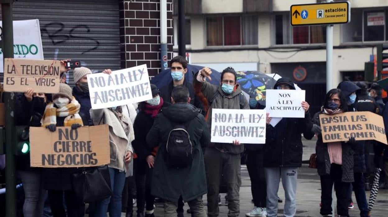 Reciente manifestación de negacionistas en Santiago, que también autorizó la Delegación del Gobierno