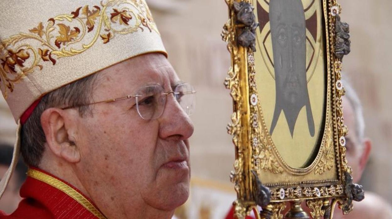 Rafael Palmero durante la romería de la Santa Faz, en Alicante